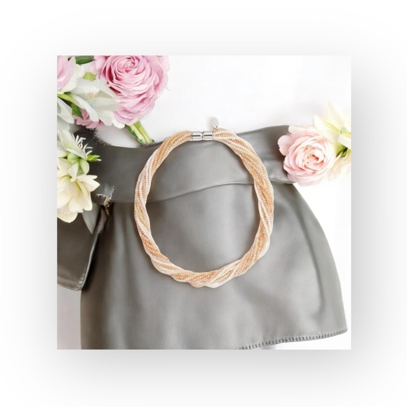 new Stella + Ruby ❃ Multi Strand Glass Bead Necklace ❃ Silver Cashmere Champagne - Picture 15 of 16